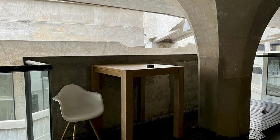 Choisir un parquet compatible avec les normes acoustiques parisiennes